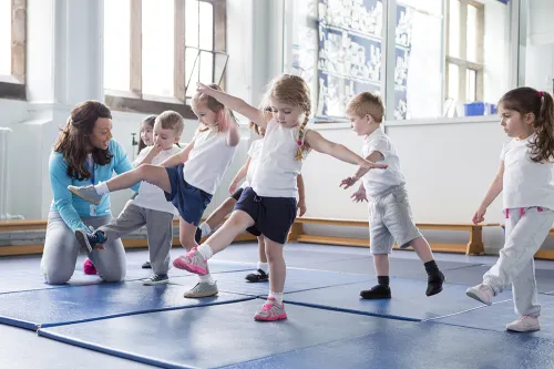Preschoolers dancing