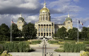 Iowa state capitol building