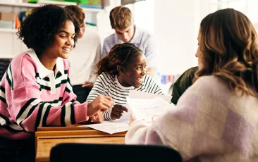 High school students working together 