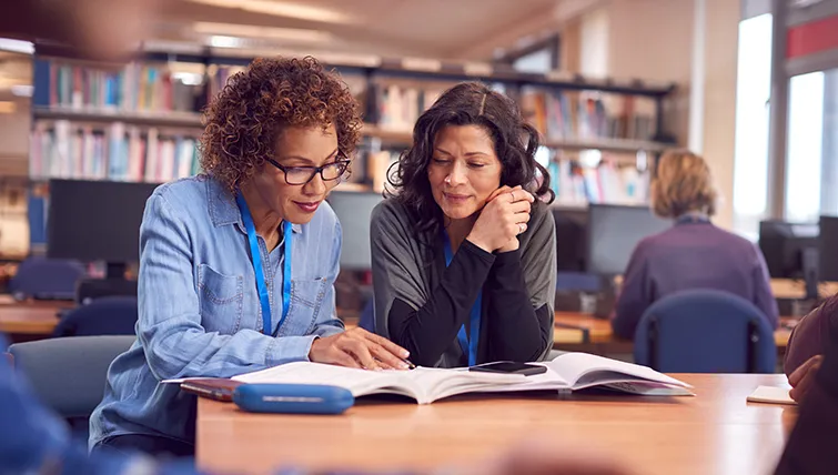 Adult learner and tutor