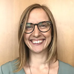 Headshot of Lisa White