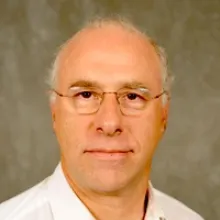 Harry Holzer