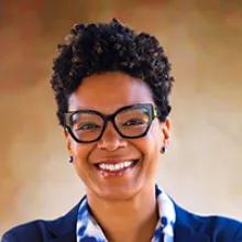 Kweilin Waller headshot