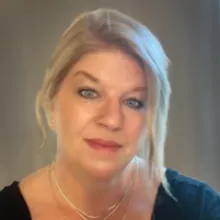 Jacqueline Triplett headshot