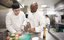 Chef trainee and supervisor