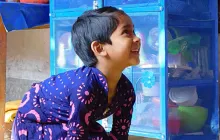Image of smiling girl in Bangladesh 